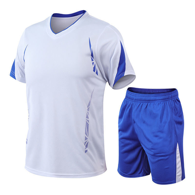 人の夏ランニングのスポーツは衣服の短い袖のTシャツを5分の速い乾燥身に着けている
