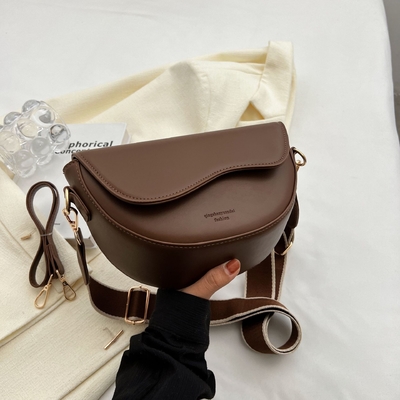 ファッションプレミアム ナイキバッグ 新品 一肩 腕の下 レトロ オールインワン サドルバッグ