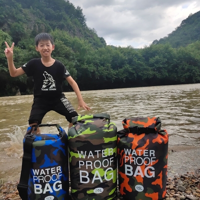 国境を越えたカモフラージュ 防水袋 片肩 双肩 防水袋 バケット バッグ ポリエステル 軽量 乾燥 濡れ