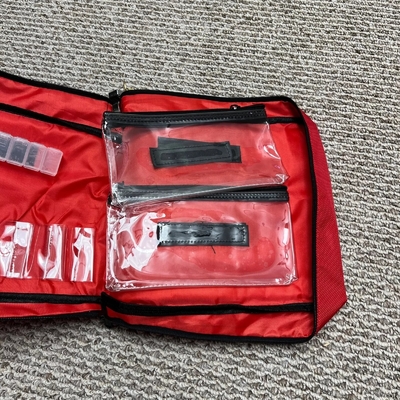国境を越えた爆発物 銀行バッグ ザイプバッグ レッドナイロン セキュリティバッグ 医療バッグ 銃 アムモバッグ