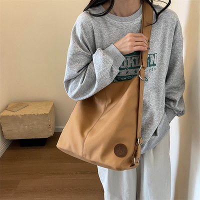 キャンバス トーテ バッグ ストリート ファッション 大容量 肩バッグ 男性と女性のクラス クロスボディ バッグ 布袋 バッグ