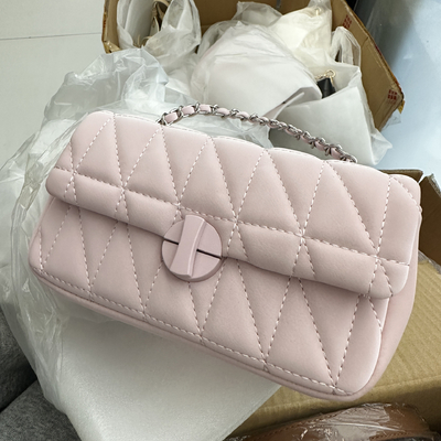 2024春/夏 新品 高級質感 小バッグ 女性 ダイヤモンドチェーン 肩こり 腕袋