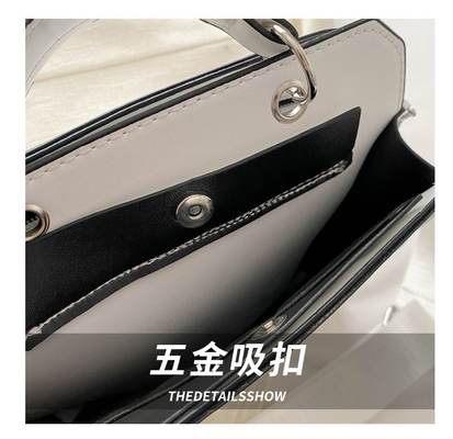 シンプル ファッション レター バッグ 女性用 新品 旅行者用 ハンドバッグ 小型四角 バッグ シニア用 質感 幅広く肩帯 横身