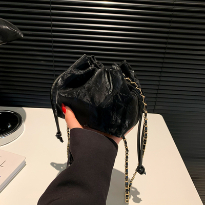 2024 NEW FASHION NICHE DESIGN 春/夏 クロスボディ バッグ シニア センセ プレート バケット バッグ