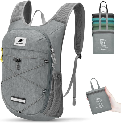 SKYSPER 折りたたむ式ハイキングバックパック - 10L 小型軽量 デイパック 男性 女性用 透気型 旅行 バックパック